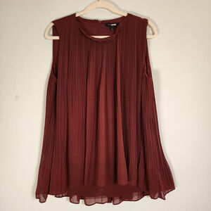 Club Monaco Burgundy Pleated Swing Top Blouse L Office Siren Back Zip